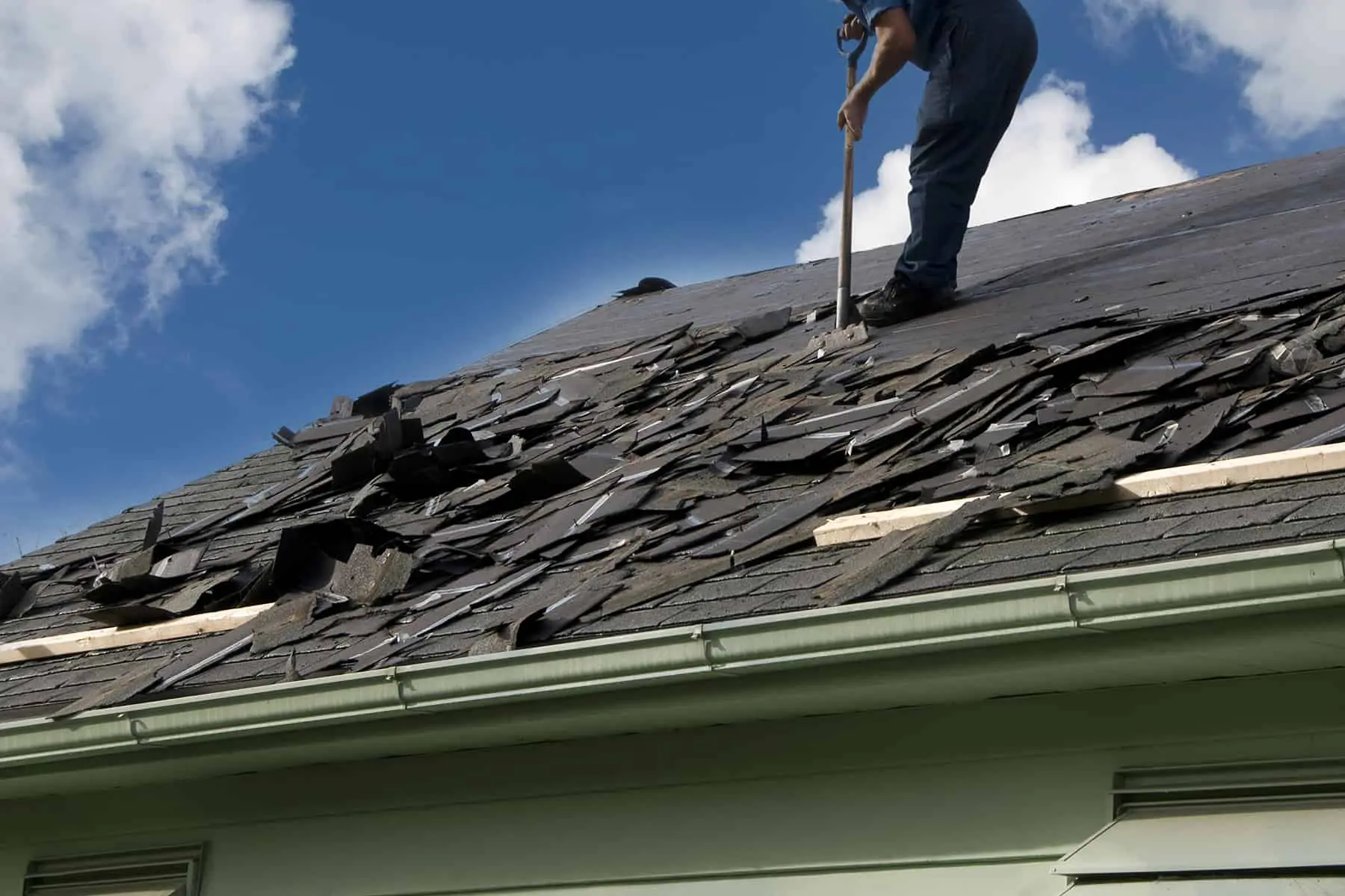 Choosing the Right Roofing Services for Your Home