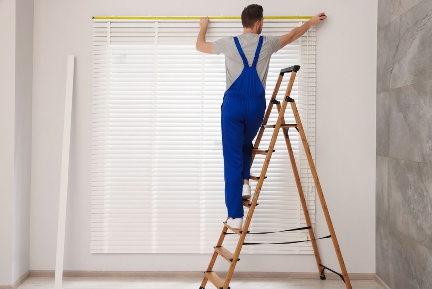 window blinds supplier